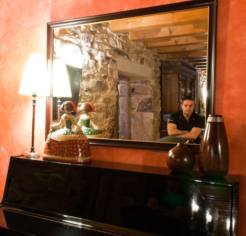 Casa Rural Grana Da Acea Monfero Exteriör bild