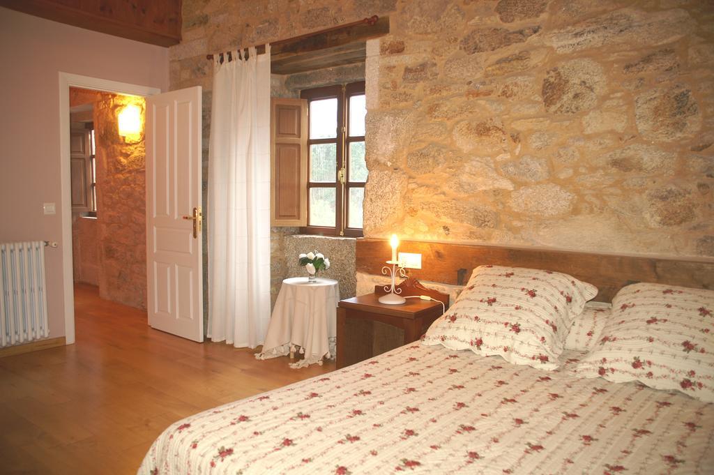 Casa Rural Grana Da Acea Monfero Exteriör bild