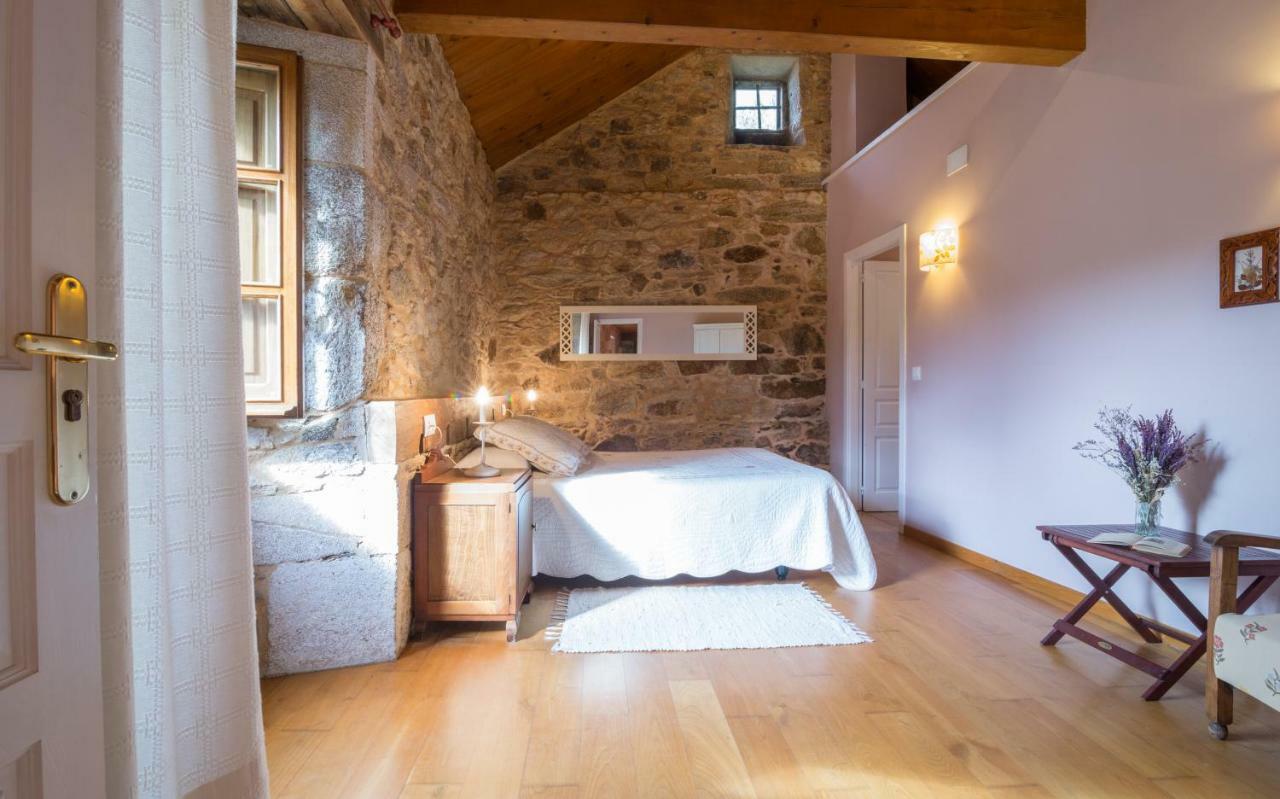 Casa Rural Grana Da Acea Monfero Exteriör bild